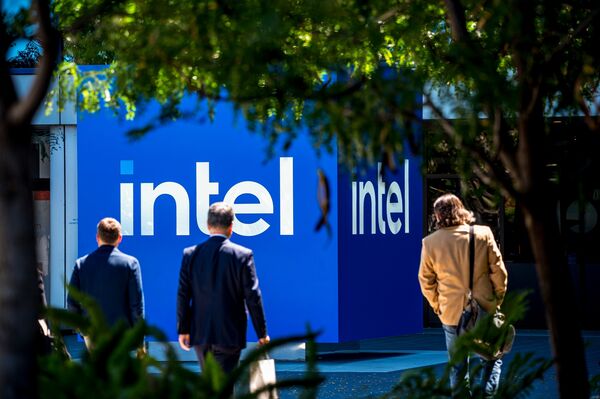 Intel?s New CEO Faces ?Show Me? Moment After $22 Billion Rally