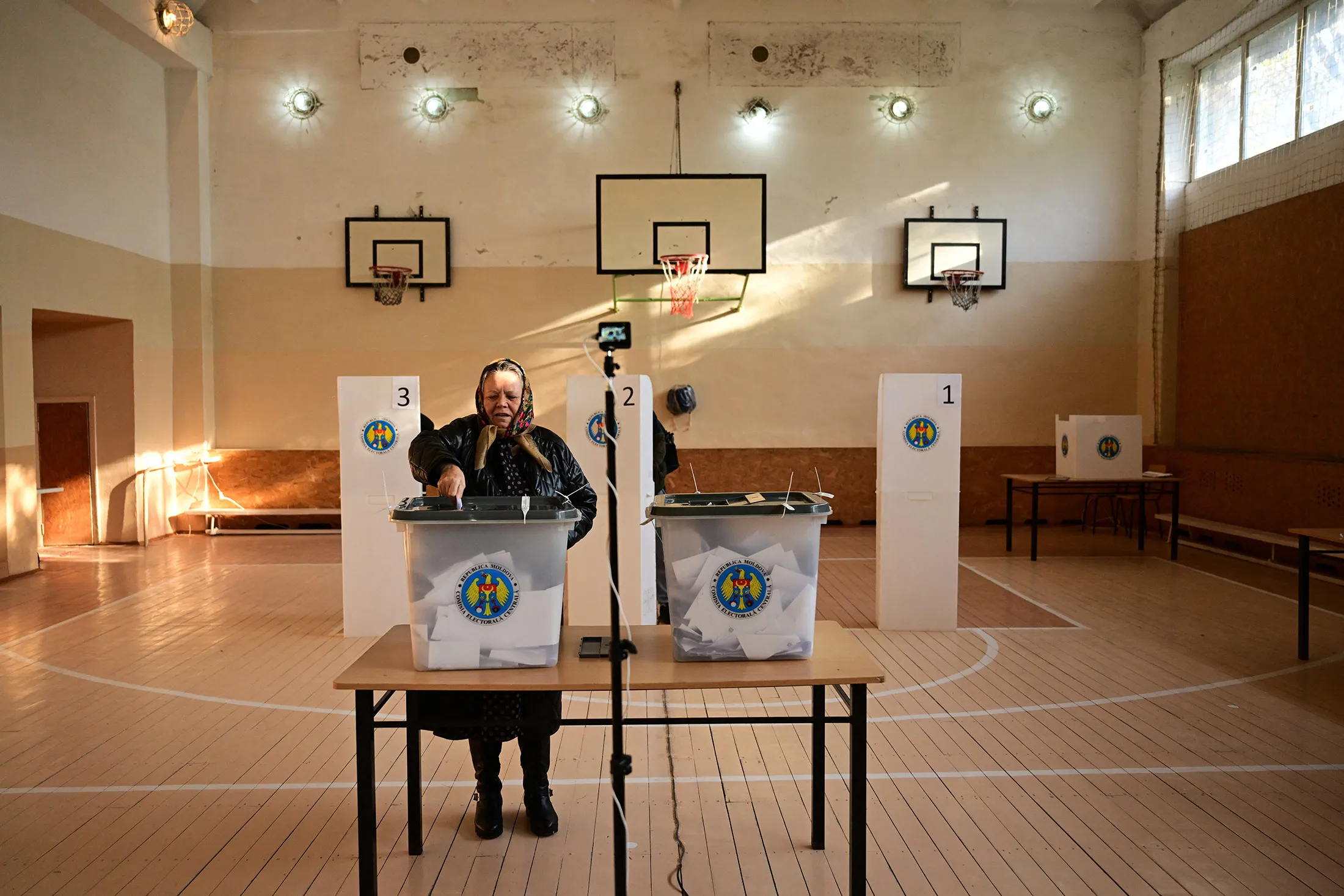 A voter&nbsp;casts a ballot&nbsp;for the presidential election and referendum on joining the European Union at a polling station&nbsp;in Bulboaca, Moldova,&nbsp;on Oct.&nbsp;20.