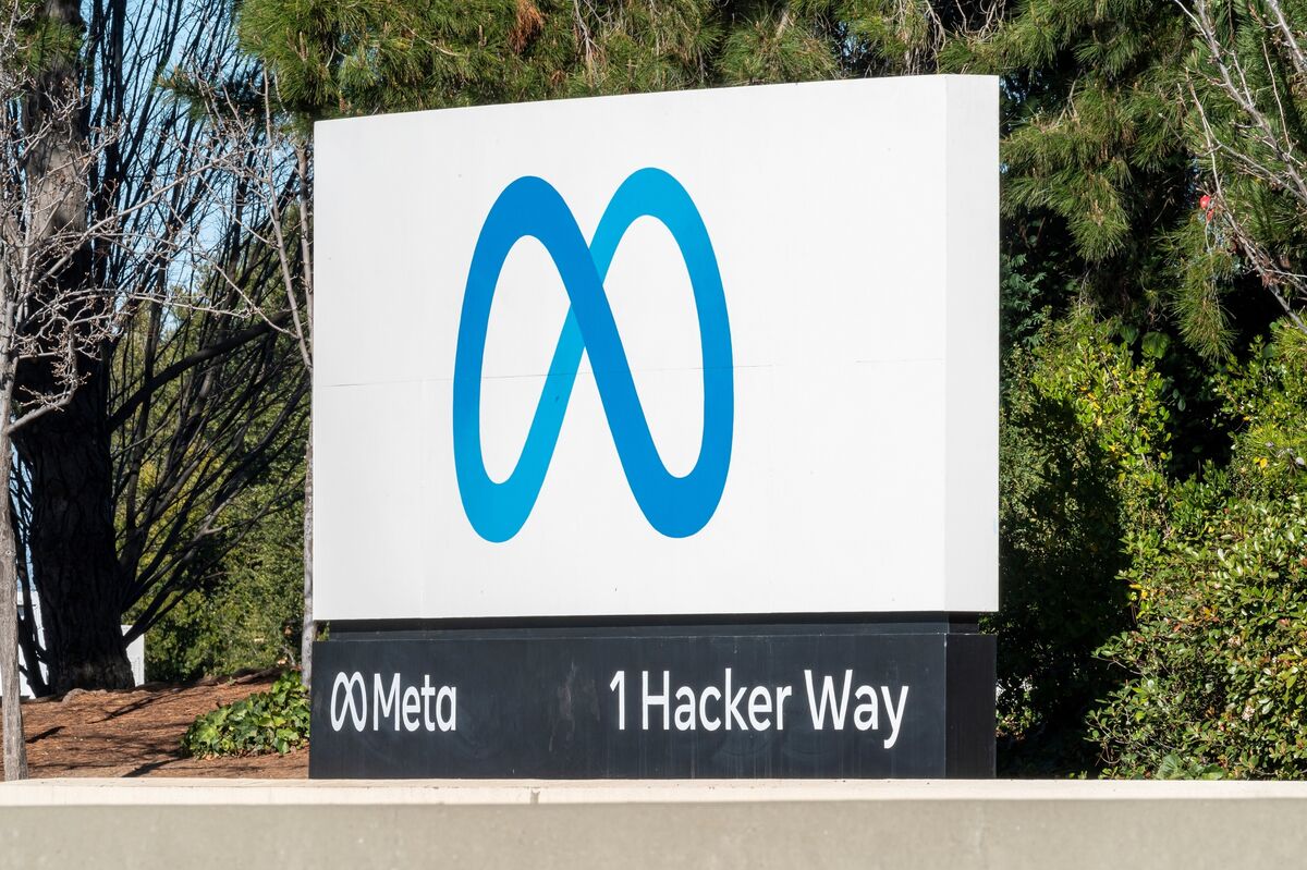 Meta Restructures AI Group Again in Pursuit of Superintelligence - Bloomberg.com