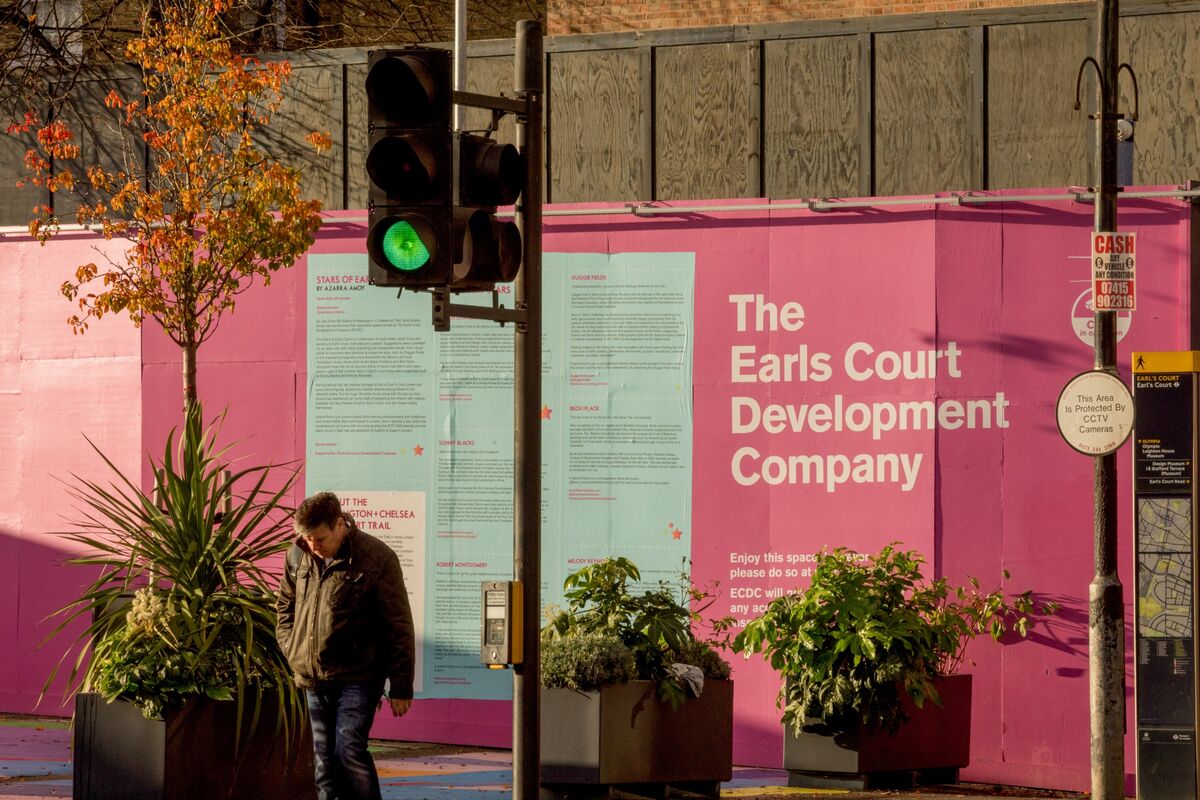 bloomberg.com - Natasha Voase - London's Stalled &pound;10 Billion Earls Court Project Gets Local Nod