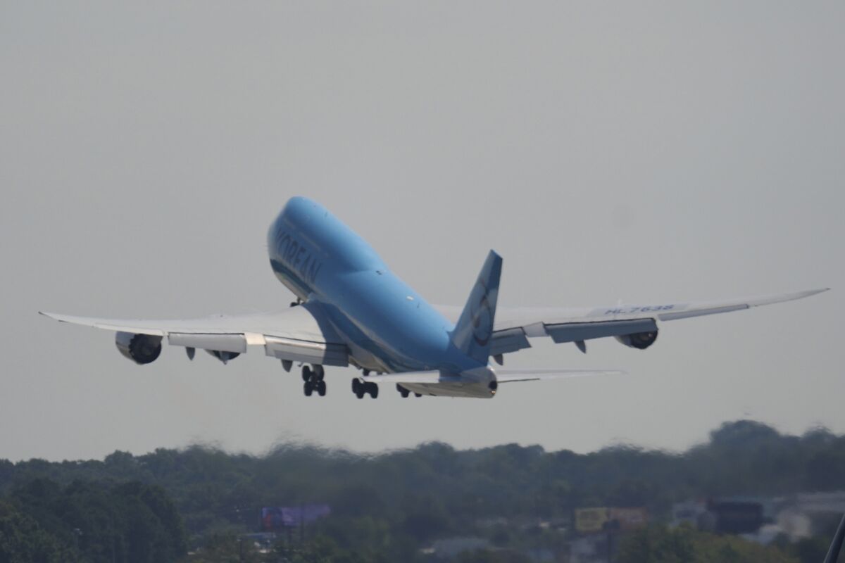 South Korea Plane Leaves US to Bring Workers Back Home