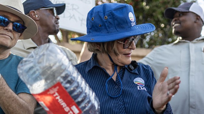 Jennifer Zabasajja speaks with Zille about her mayoral campaign on Bloomberg TV.