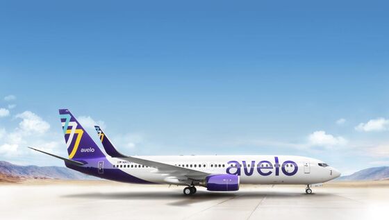 Low-Cost Carrier Avelo Starts Flights With an Eye on Southwest