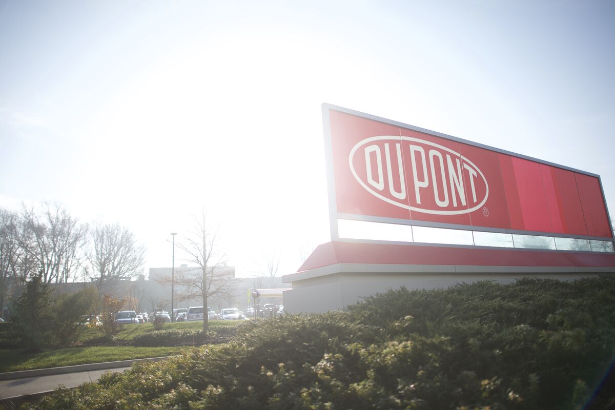 
                            Goldman Readies $3.75 Billion Debt Offering for DuPont Unit Deal