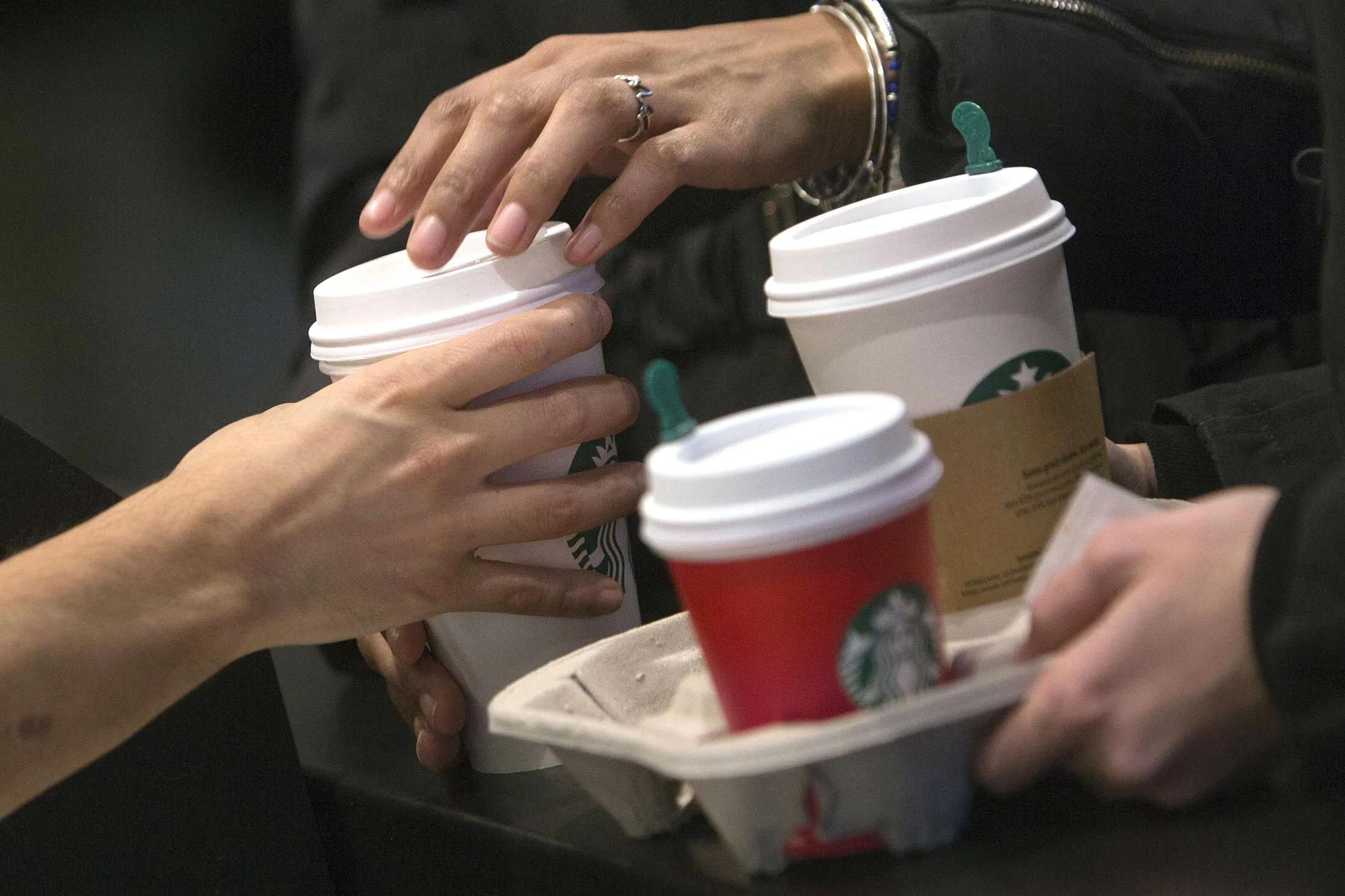 1485528790_starbucks