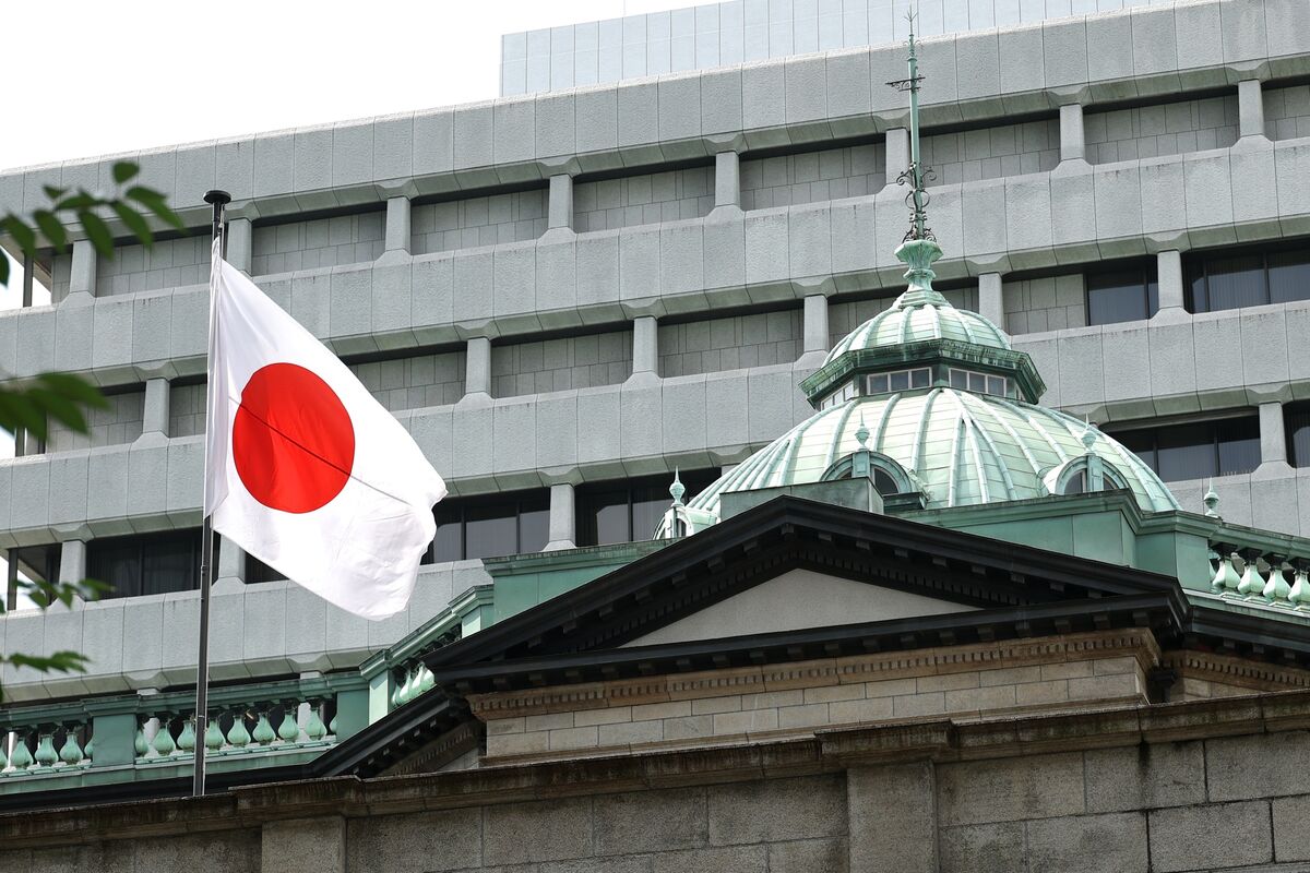 Japan’s Inflation Picks Up, Keeping BOJ on Path for Rate Hikes