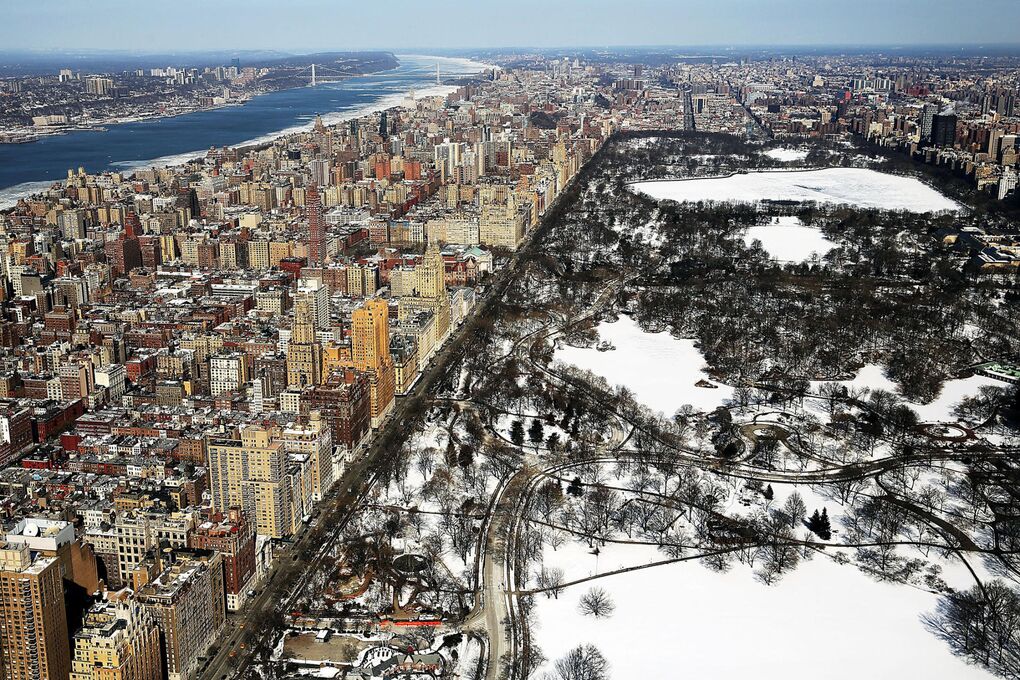 Snow Seen Turning New York City Into Winter Wonderland In April - Bloomberg