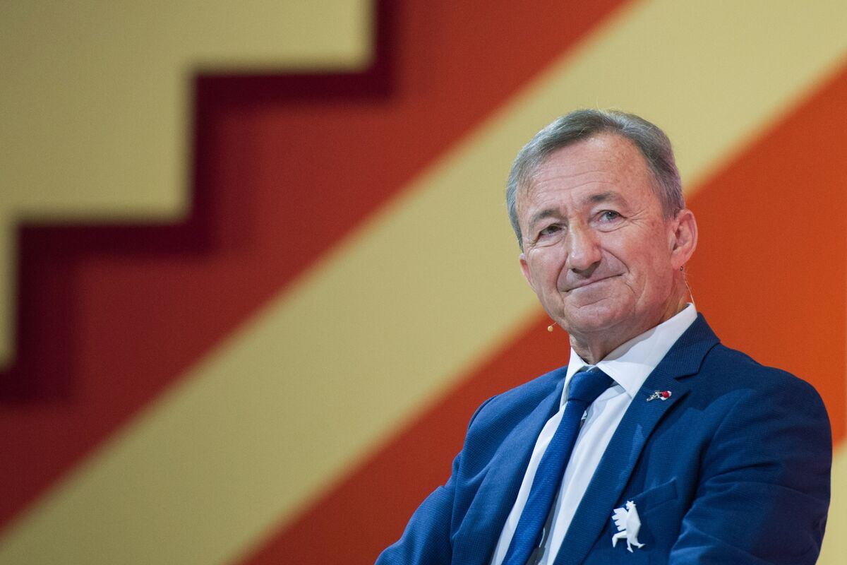 Dassault Family Turns ExIntern Into Billionaire After 40 Years Bloomberg