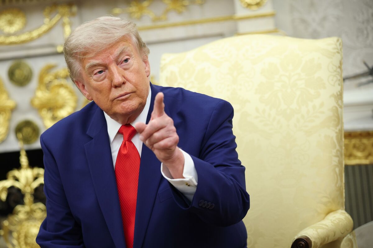 Trump Triples Down on Tariffs as Prices Roil Midterms