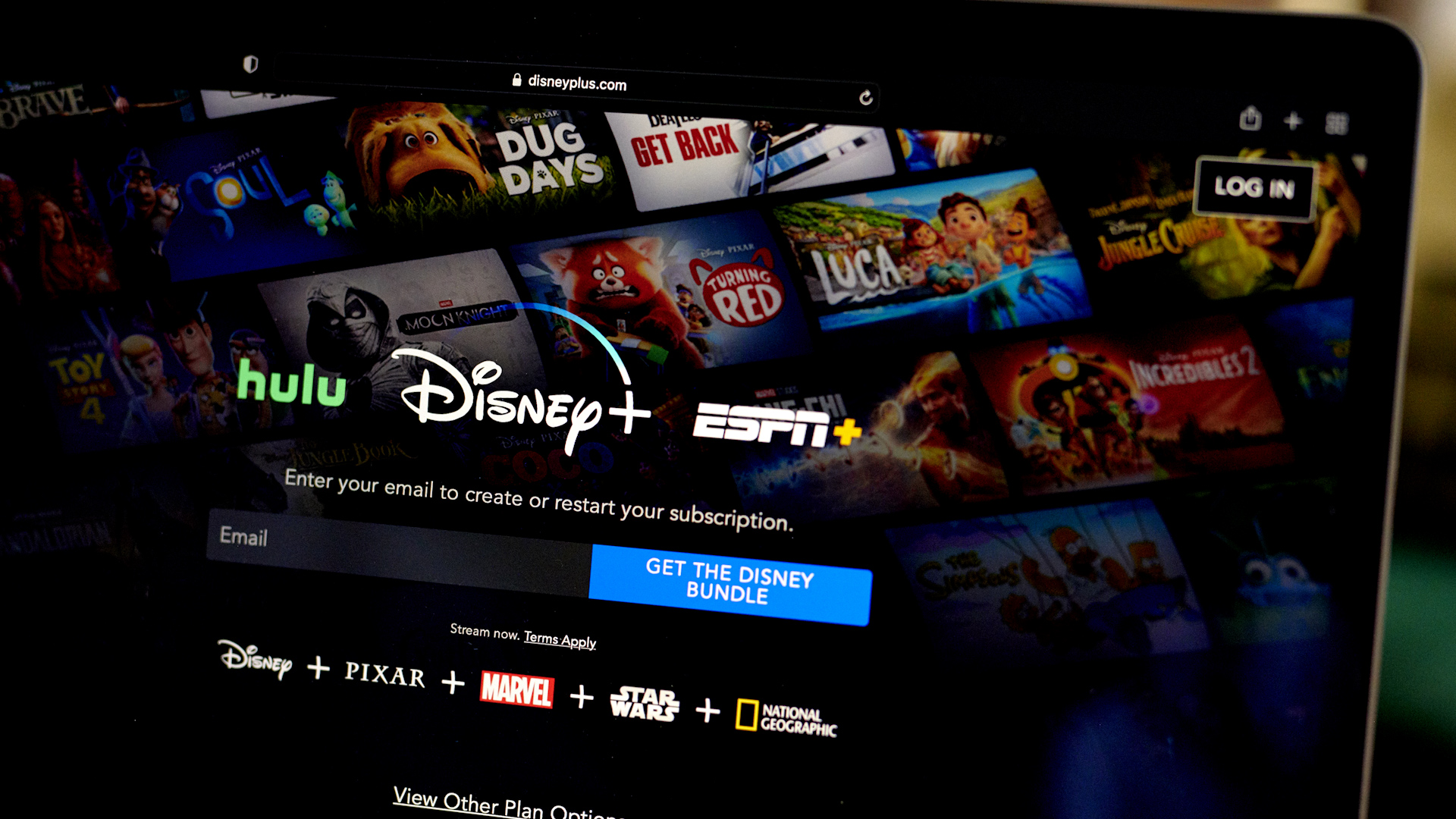 Disney Streaming Strength Overshadowed by Profit Outlook