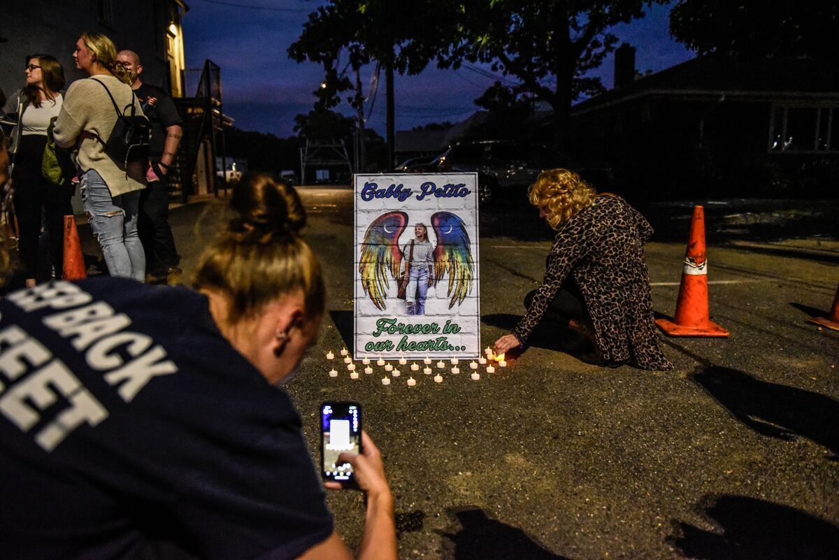 Gabby Petito Strangled, According to Coroner's Report Bloomberg