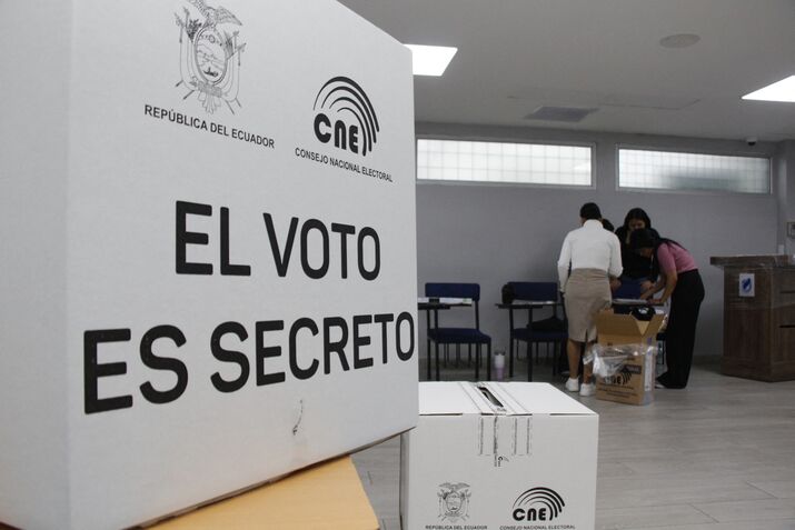 ECUADOR-REFERENDUM-VOTE