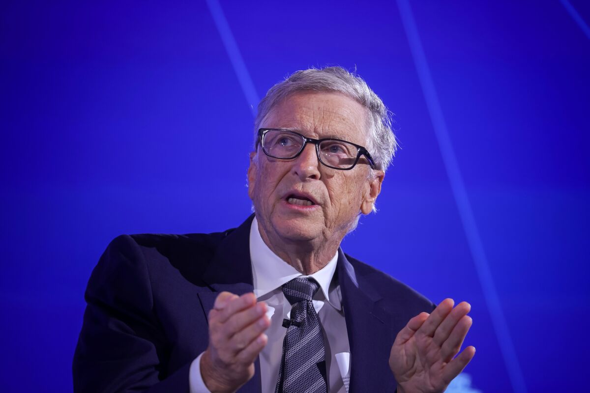 
                            Bill Gates Pulls Out of Address at High-Profile India AI Summit