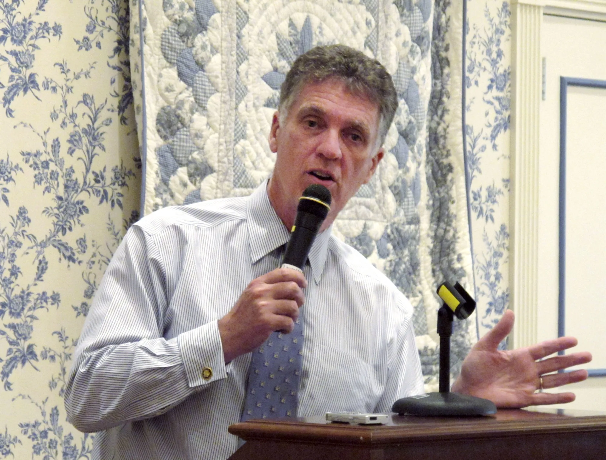 Dave Weldon in 2012.