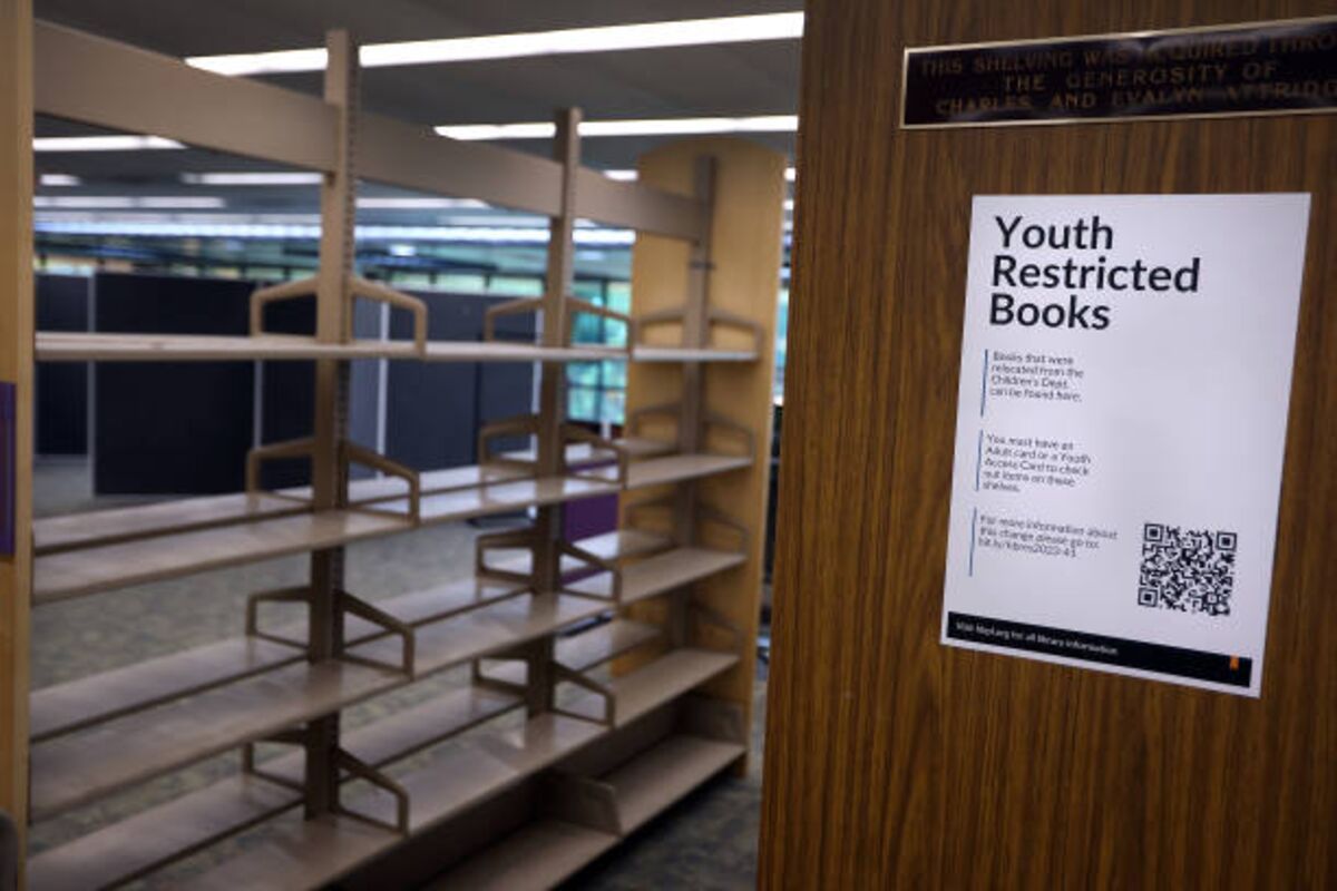 MAGA’s Book Bans Are Coming Back With a Vengeance