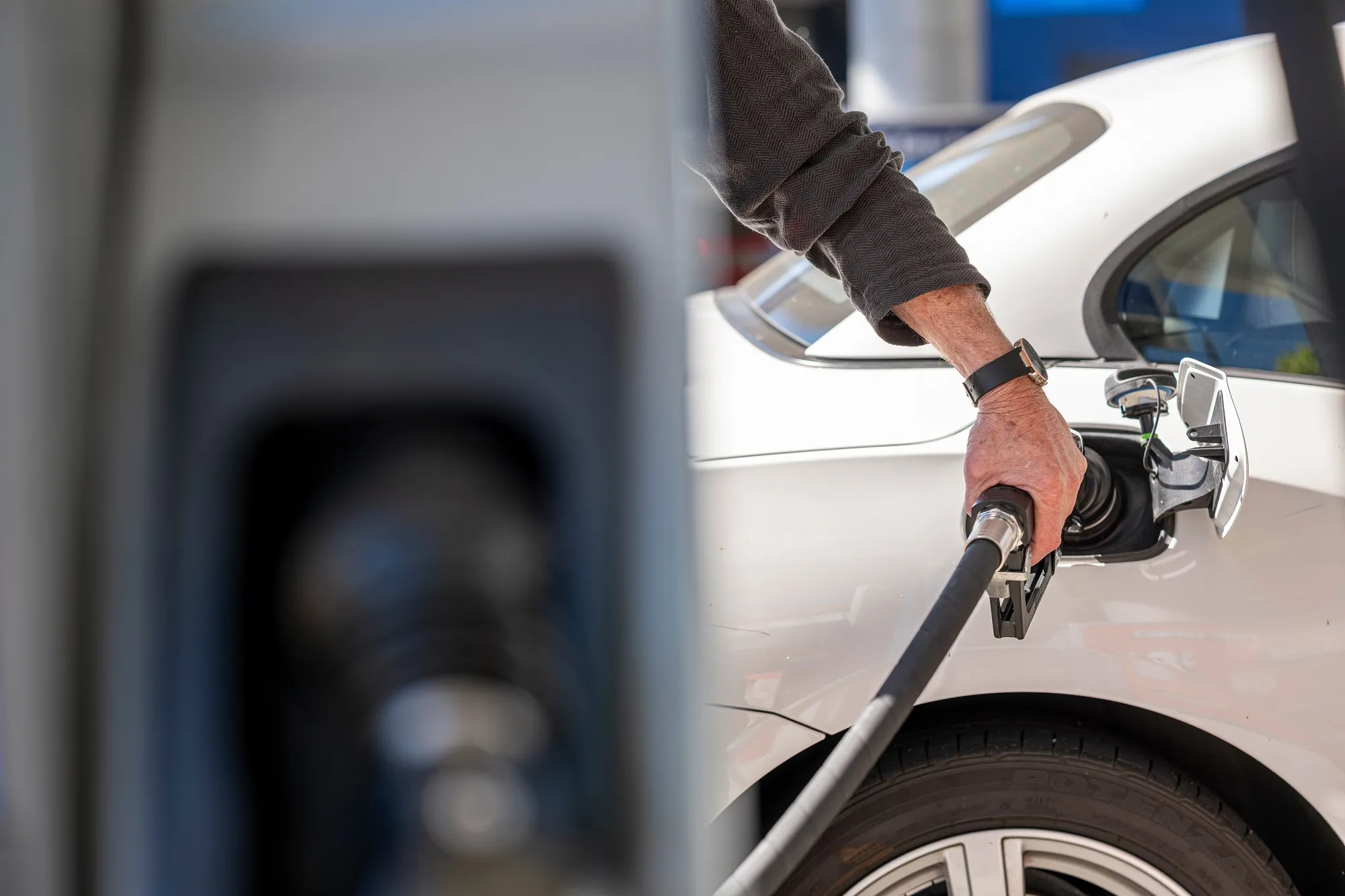 Gasoline Prices Soar to US Seasonal Record on Crude’s Rally - Bloomberg