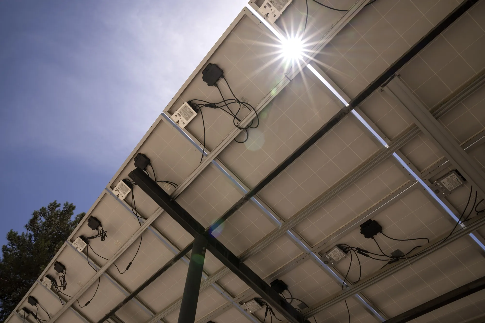 After years of depending on Chinese firms for much of its clean energy supply, the US may be on the verge of a cleantech-manufacturing boom.