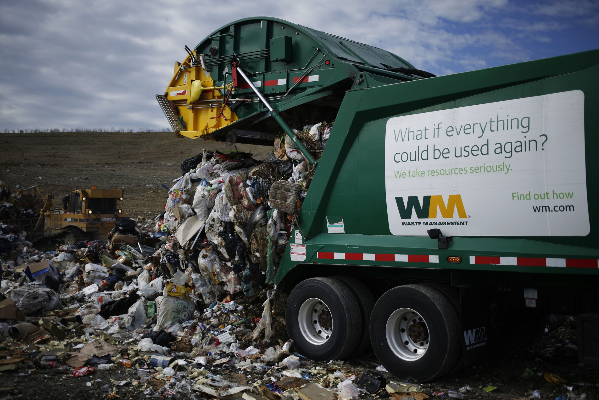 Trash Haulers Waste Management Republic Have ESG Credentials Bloomberg