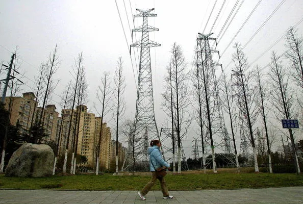 State Grid wants to usher in blue skies and green land.
