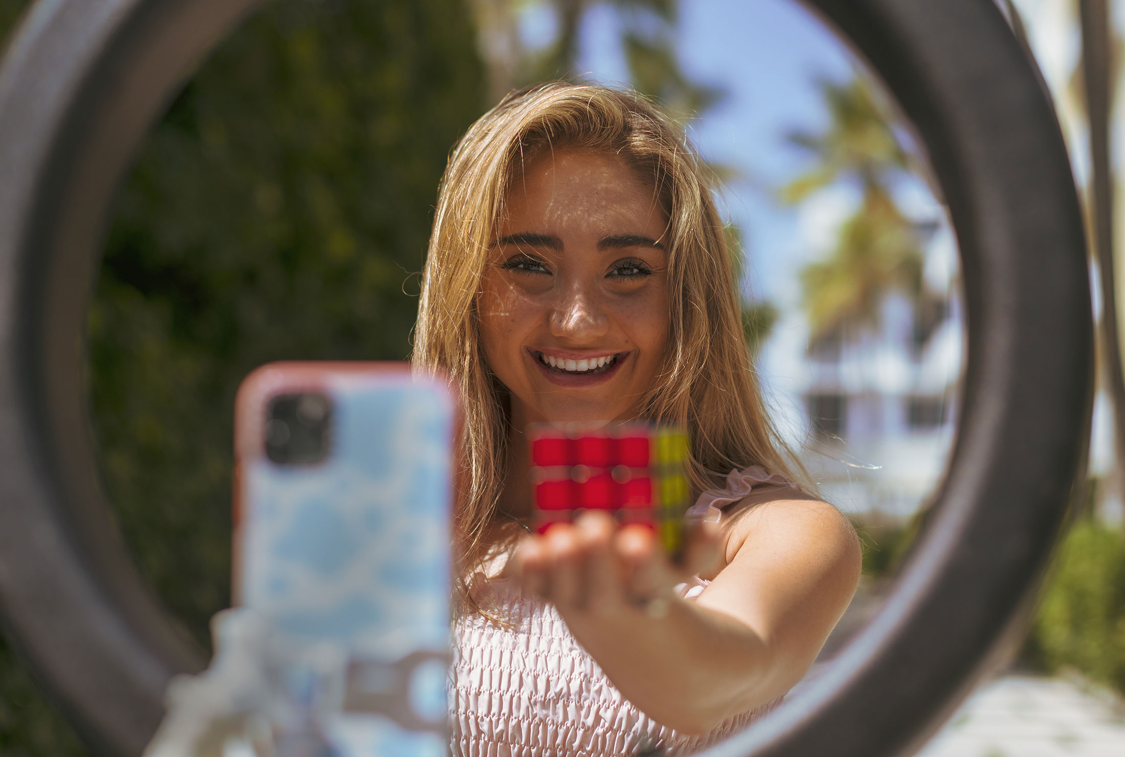 Going Viral on TikTok's For You Page Seems Like Serendipity. It's Not -  Bloomberg