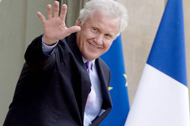 GE Chief Executive Officer Jeffrey R. Immelt leaves the Elysee palace in Paris after a meeting with the French president on April 28