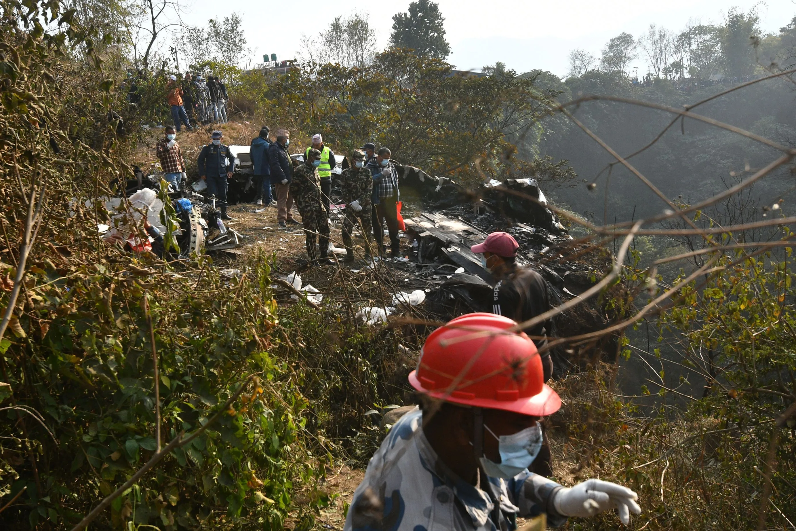 ネパールの墜落事故、飛行機利用が世界で最も危険な国の評判強める