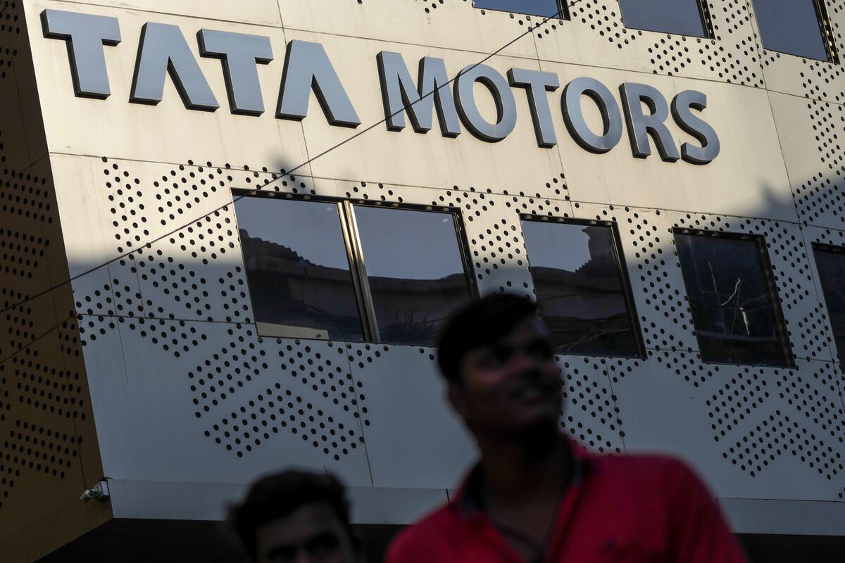 Tata Motors to Start Trading After Trucks, Buses Unit Spun Off