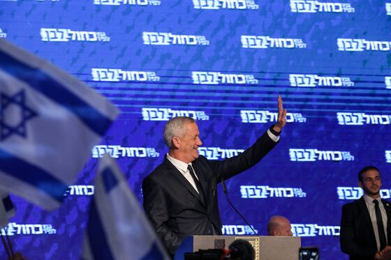 Israel's Netanyahu Retains Grip on Power Despite Graft Probes