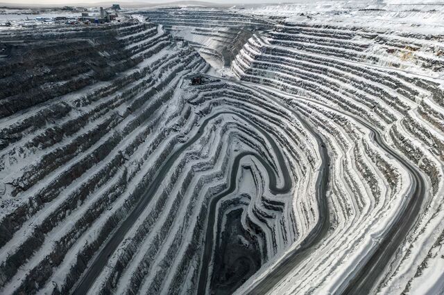 Large open pit mine