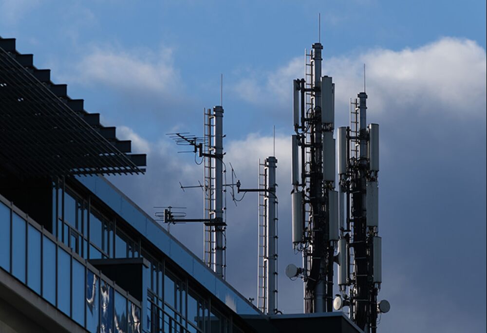 Deutsche Telekom And Vodafone Should Tie Up Cellphone Tower Units Bloomberg