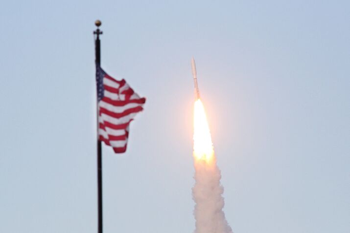 US-SPACE-INTERNET-AMAZON-KUIPER