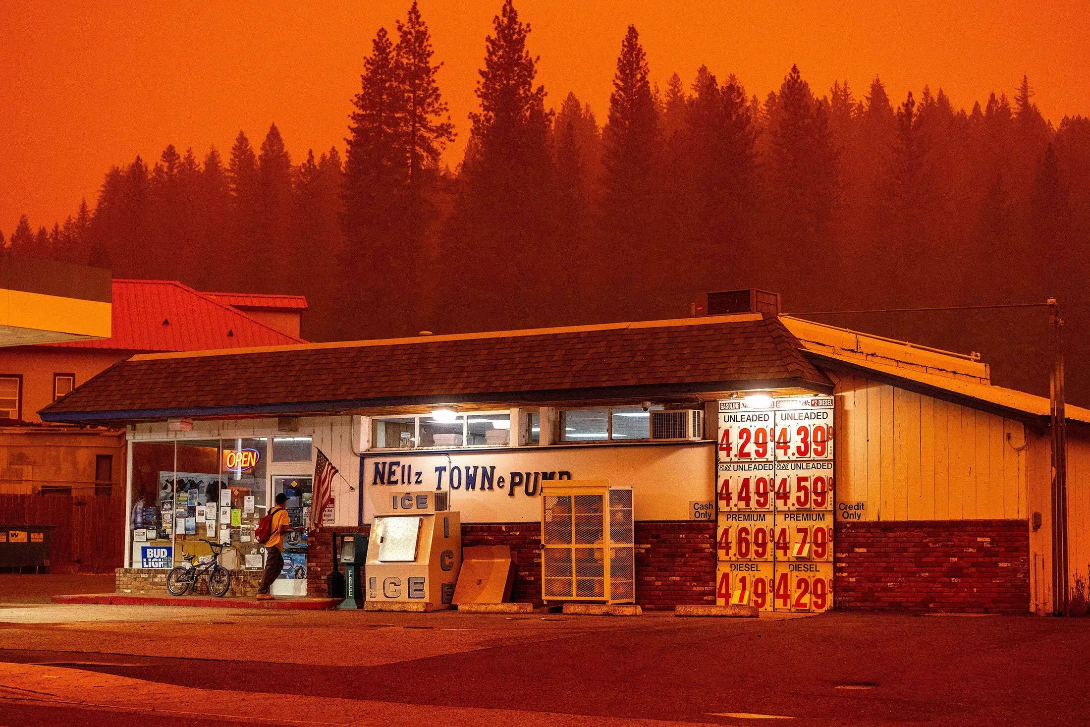 A gas station market on July 23, before the Dixie Fire engulfed Greenville, Calif.