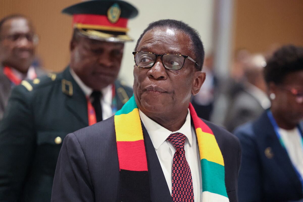 Zimbabwean President Signs Law Extending His Term by Two Years