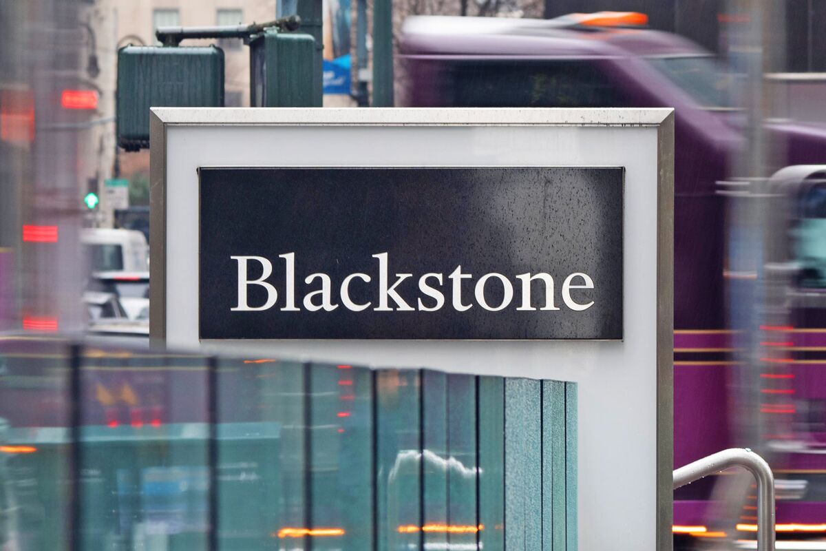 
                            Blackstone Launches Senior Lending Fund After $22 Billion Debut