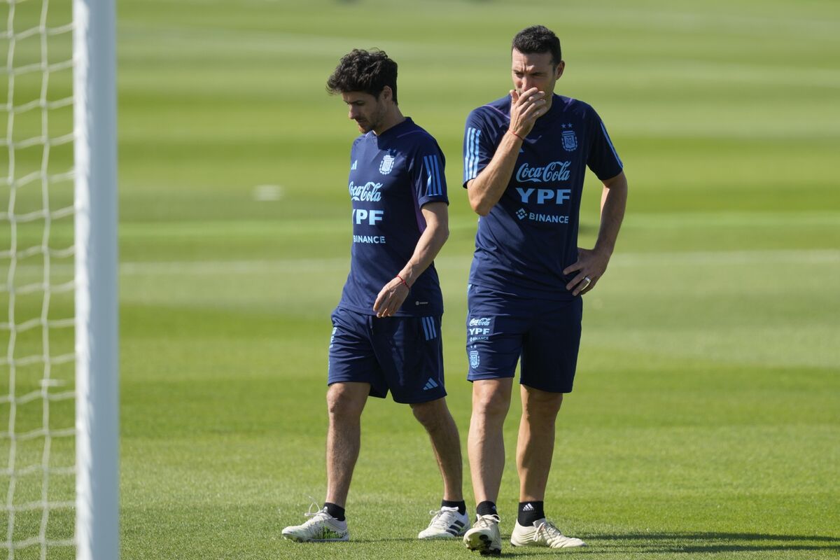 Argentina Team Arrives Home Amid a Massive Reception, News