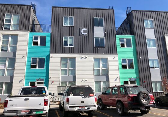 A Field Guide to Boxy, Stumpy Apartment Buildings