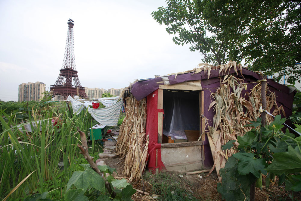 Eiffel Tower replica looms over China's Parisian-style 'ghost town