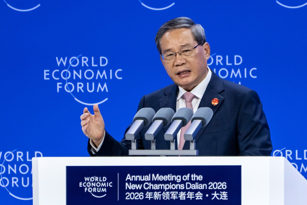 China's Premier Calls for Support After Growth Slump