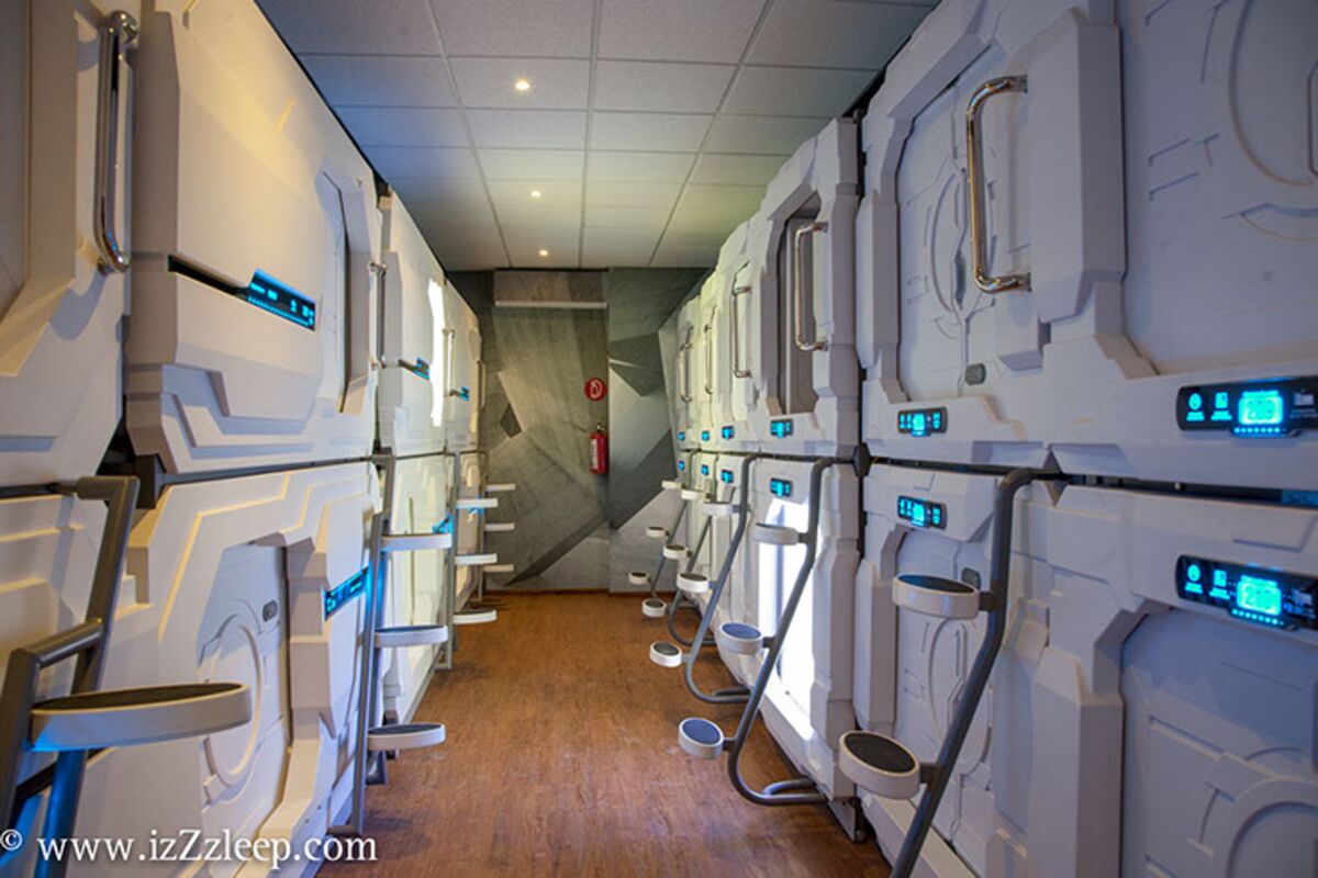 Airport Sleep Pods Are Here for Stranded Passengers - Bloomberg