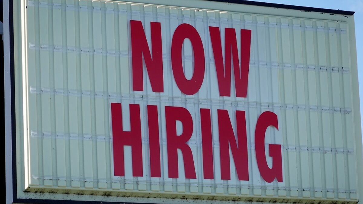 US Adds 178,000 Jobs in March, Unemployment Rate Falls to 4.3%