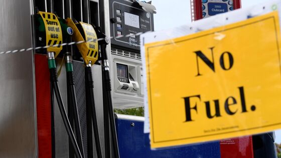 U.K. Fuel Stations Will Take Weeks to Return to Normal