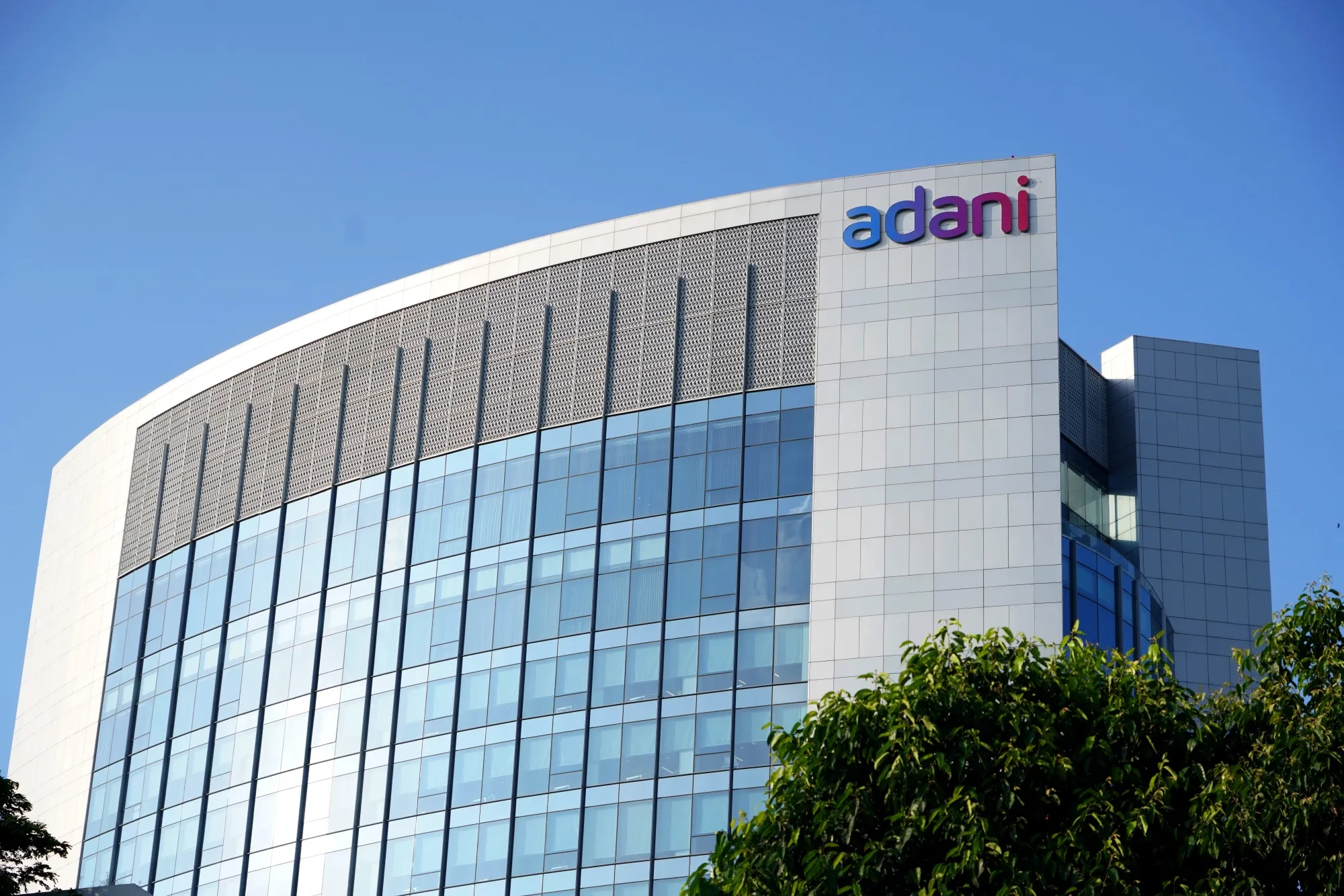 Trụ sở chính của Tập đoàn Adani tại Ahmedabad.