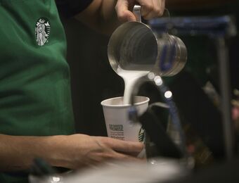 relates to Starbucks Baristas Want Control Over Their Hours. There's an App for That