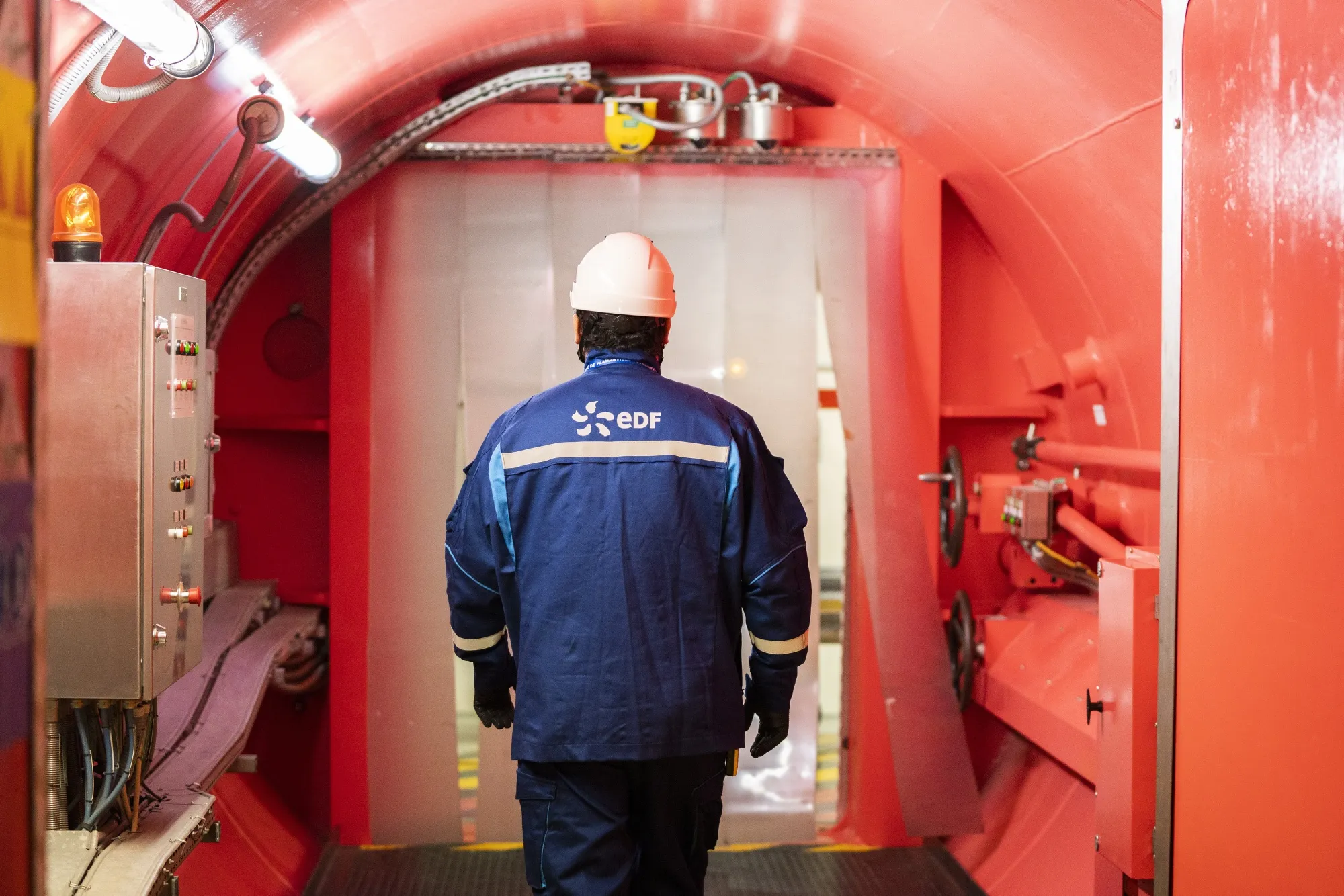 Edf Window EDF Lifts Nuclear Output Forecast Despite Delays to New Unit - Bloomberg