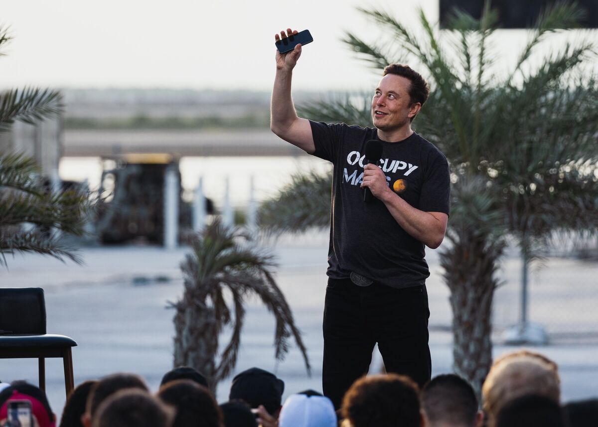 Elon Musk Hasn’t Forgotten About Earth Just Yet