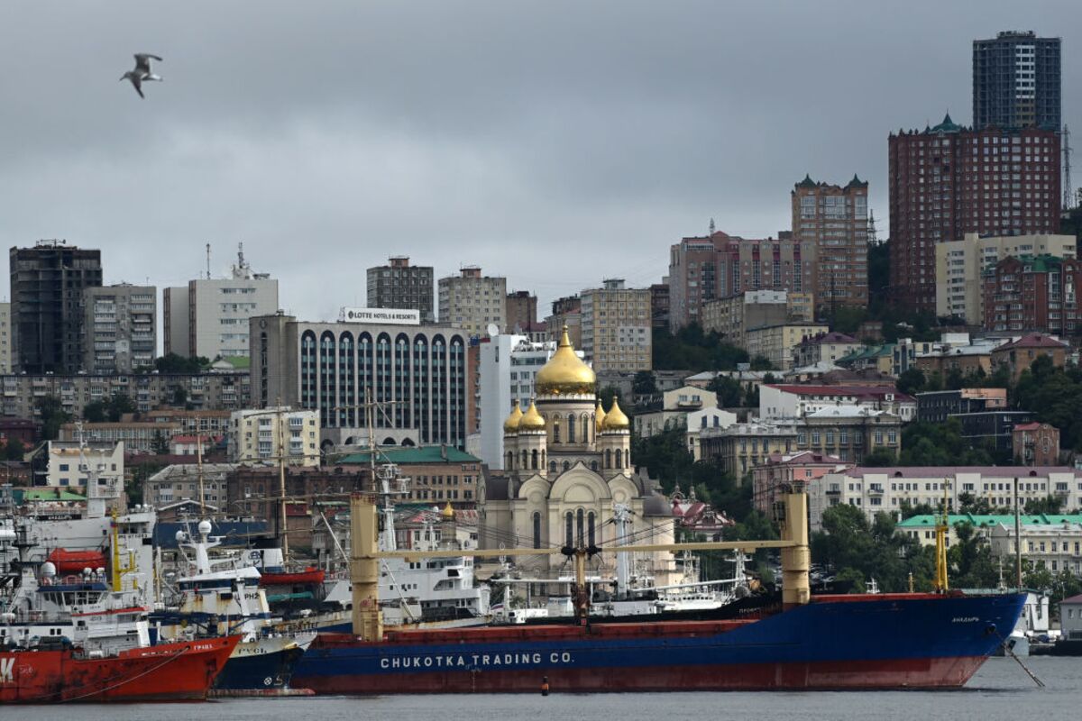 Ukrainian Intelligence Strikes Russian Far East Military Base Ahead of Planned Talks