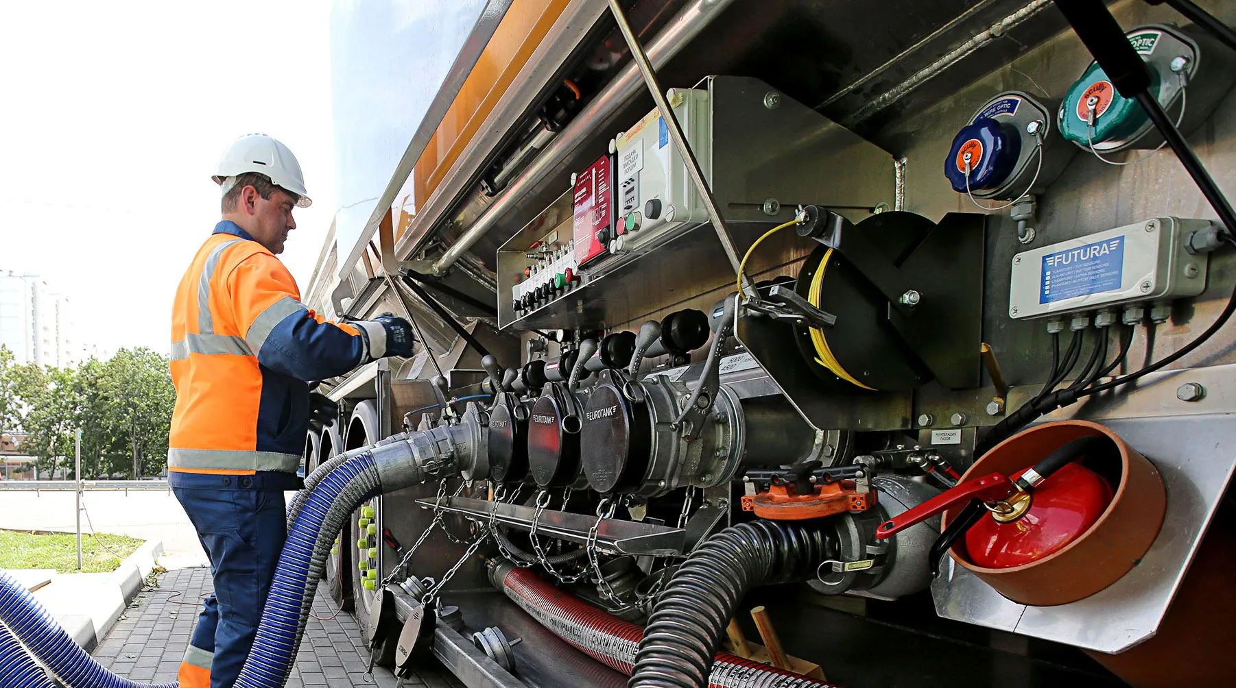 A fuel delivery at Royal Dutch Shell Plc's 150th gas station on its opening day in Moscow.
