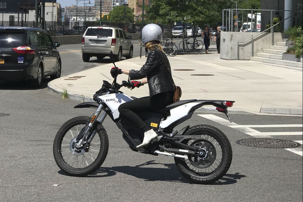 Zero Fx Review Closing Gap Between Real And Electric Motorcycles Relates To Zero Fx Is Closing Gap Between Real And Electric Motorcycles Review