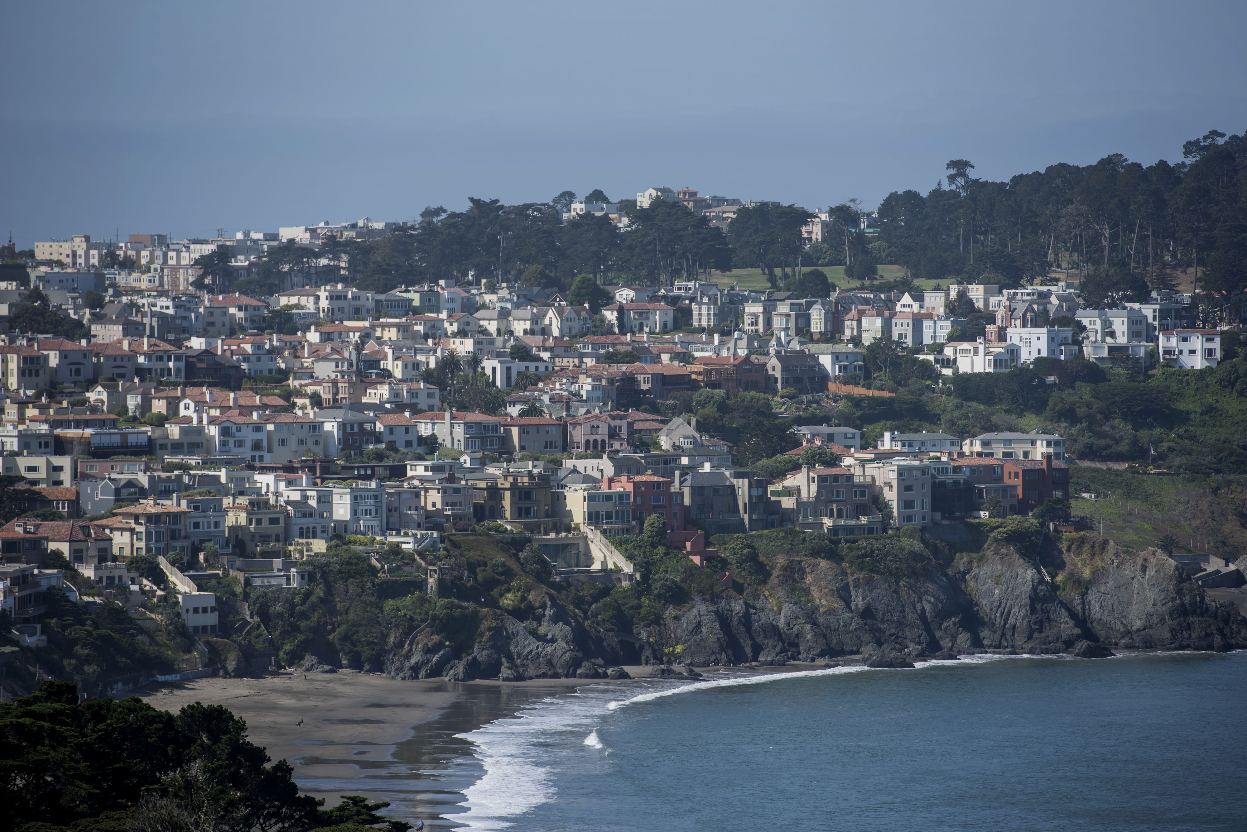 Residential homes stand in the Sea Cliff area of San Francisco, California, U.S., on Friday, May 8, 2015.
