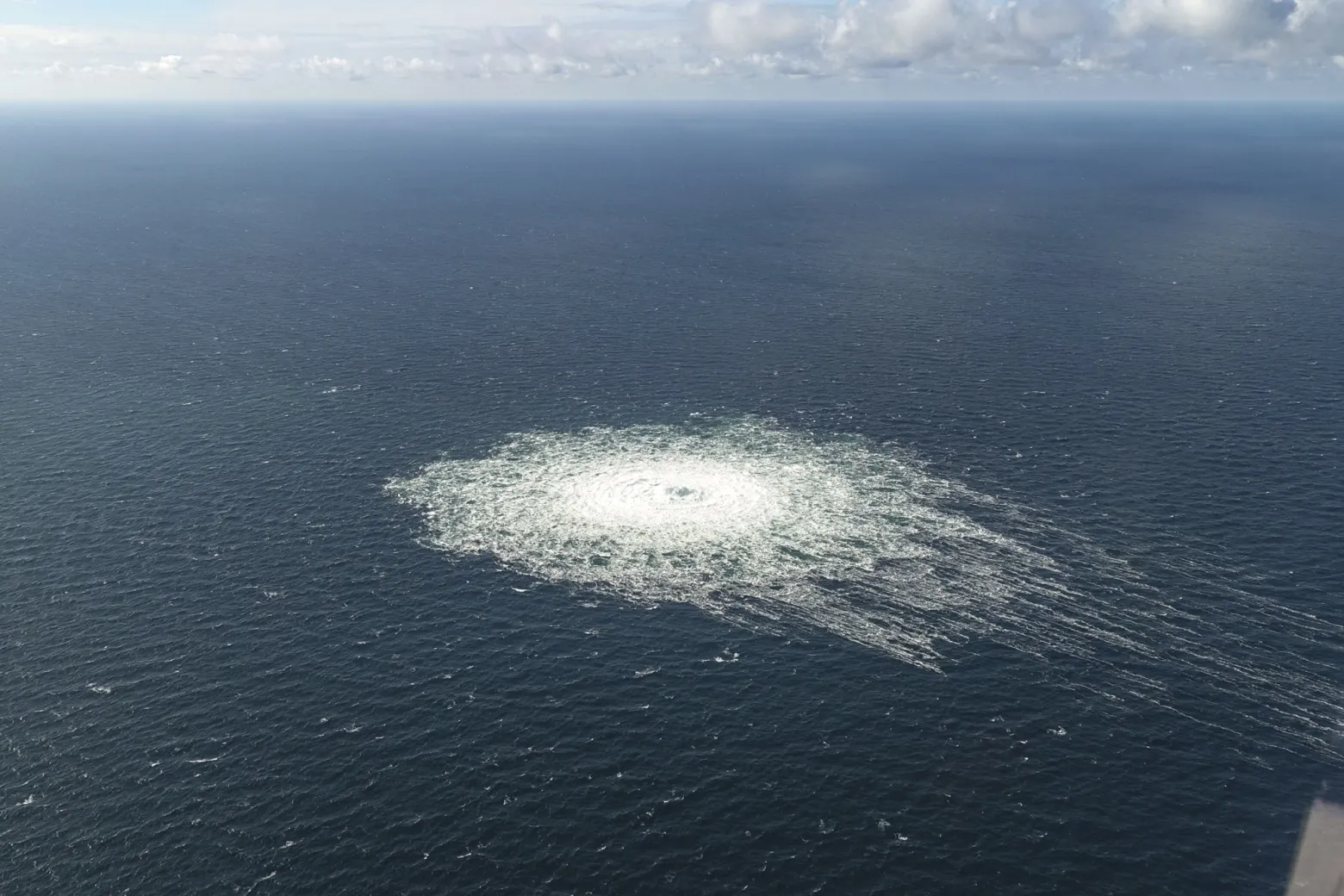 The leak following the rupture of the Nordstream pipeline